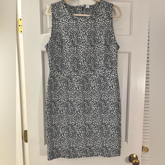 Old Navy ponte leopard sheath dress - Picture 1 of 3